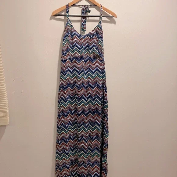 fitted lace wedding dress NWT Forever 21 Floral Print Maxi Dress-Size Small – Second Bite main image 0